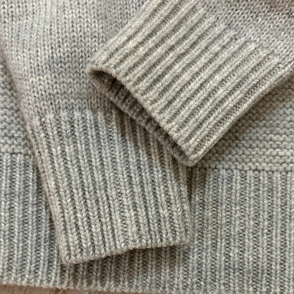 MONCLER SWEATER Men's Gray and Black Sweater Size M - Picture 10 of 16